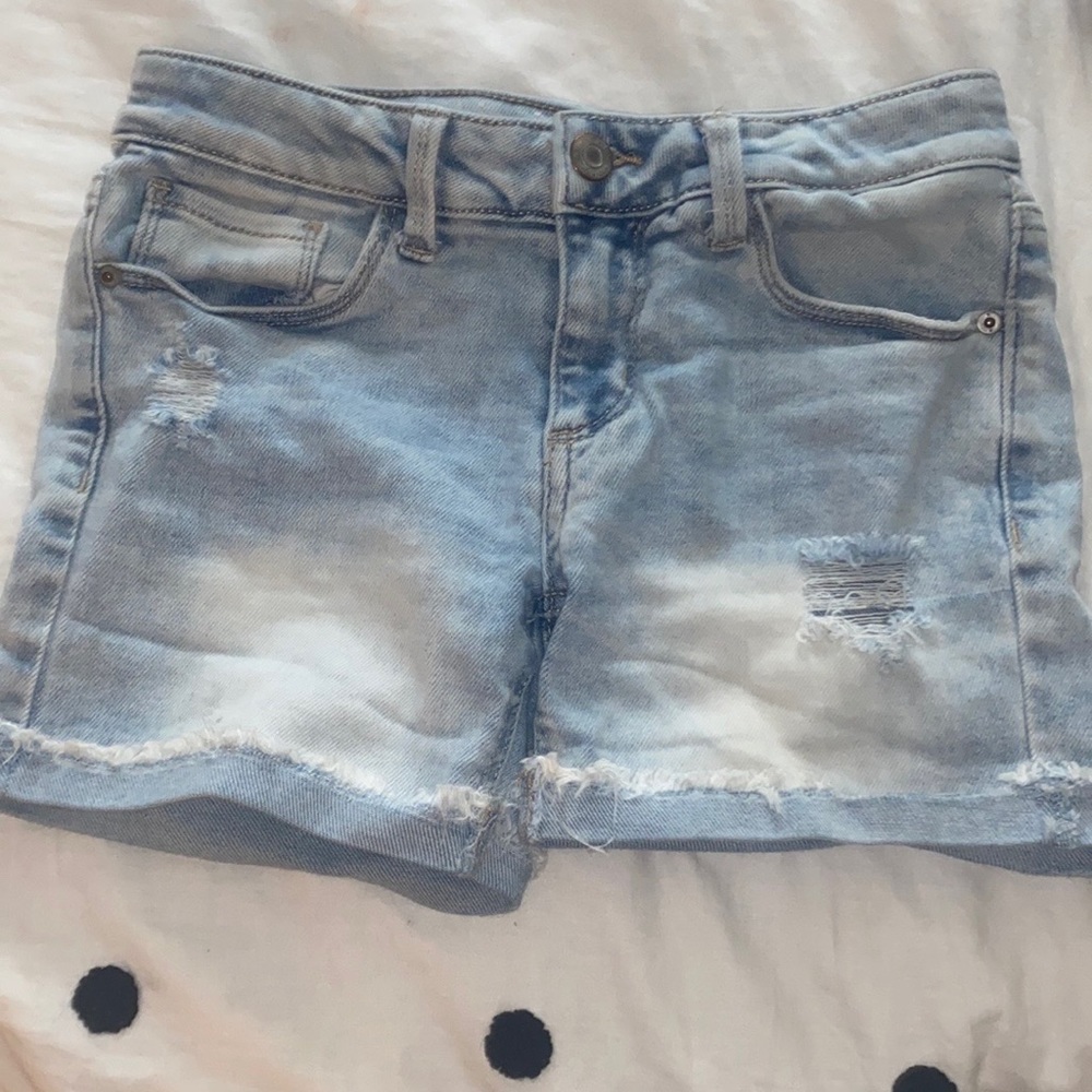 hippie girl, jean shorts girls